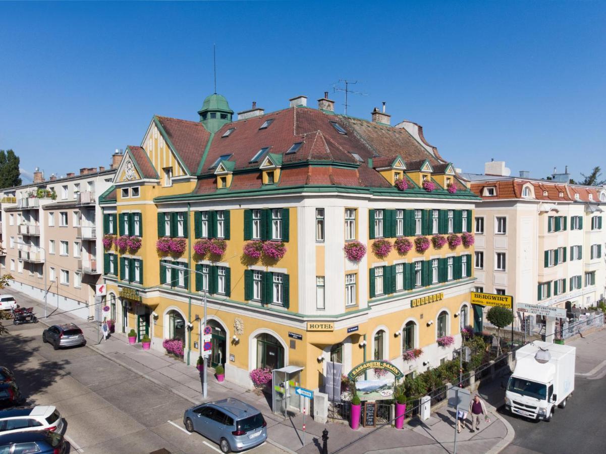 Hotel Bergwirt Schoenbrunn ウィーン エクステリア 写真